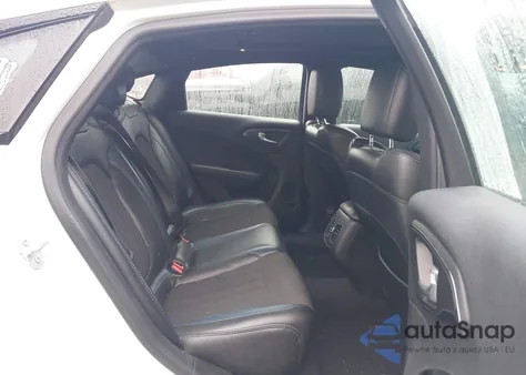 2015 Chrysler 200 S из США, поврежденный, VIN 1C3CCCBG5FN613392